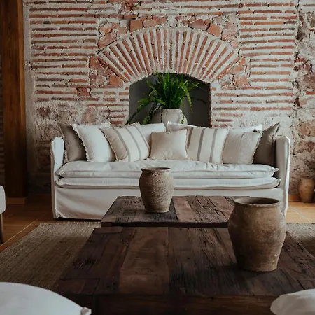 Palacio De Paradinas Santa Maria la Real de Nieva